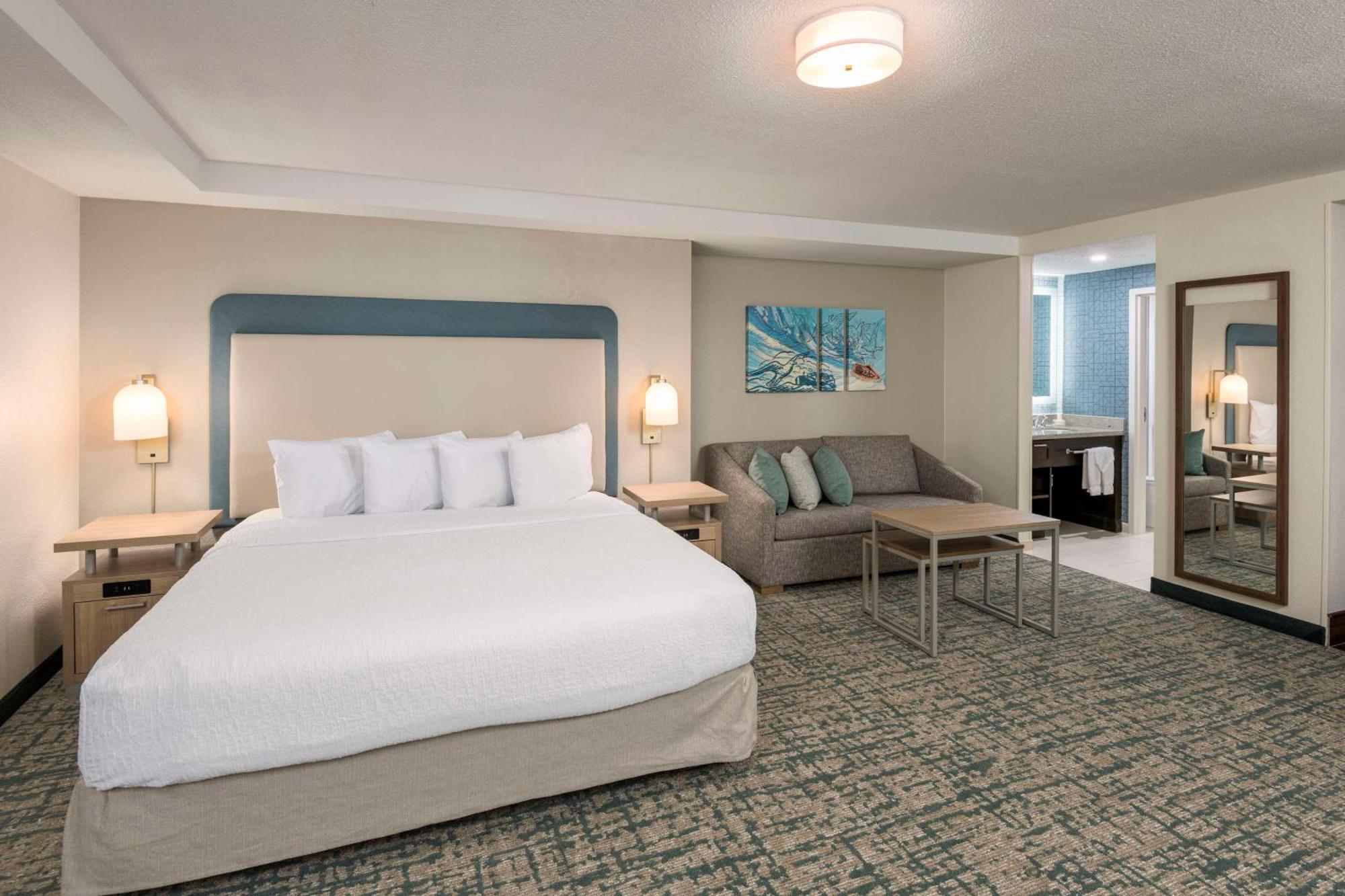 Homewood Airport/blue Lagoon Hotel