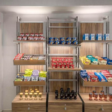 Homewood Suites Miami Airport/Blue Lagoon 