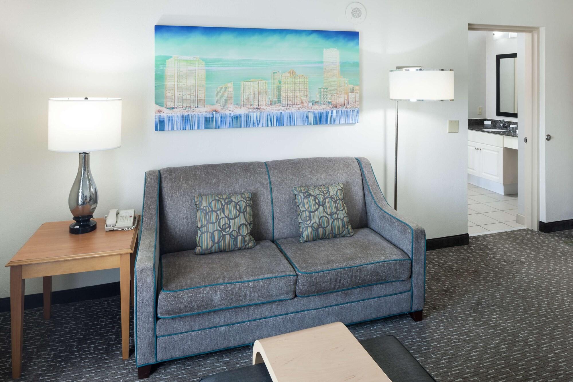 Homewood Miami Airport/blue Lagoon