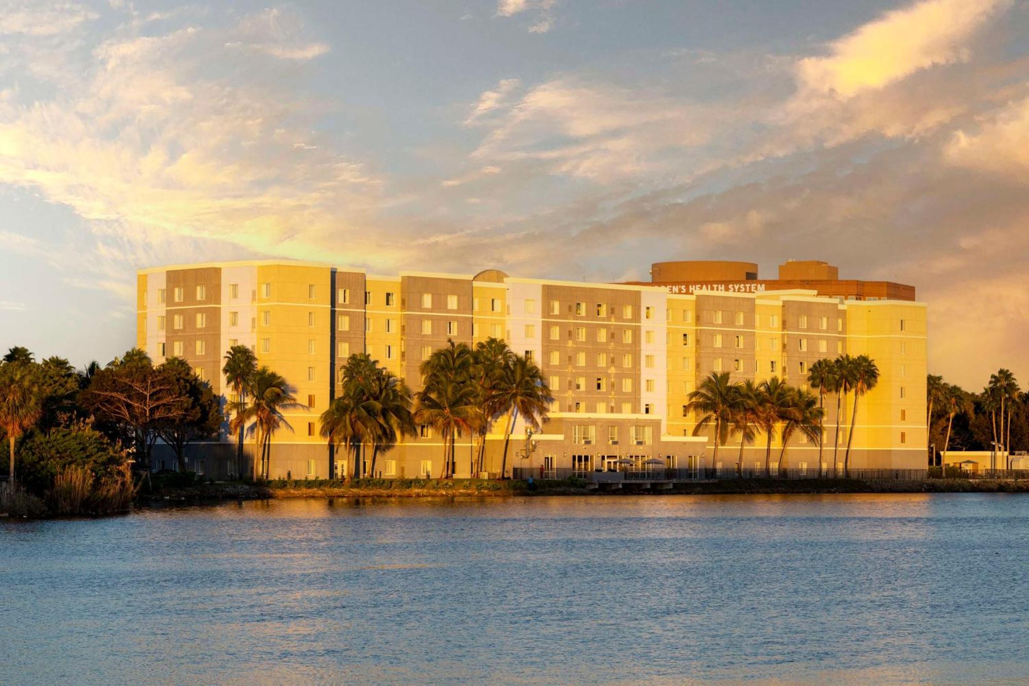 Homewood Miami Airport/blue Lagoon 3*