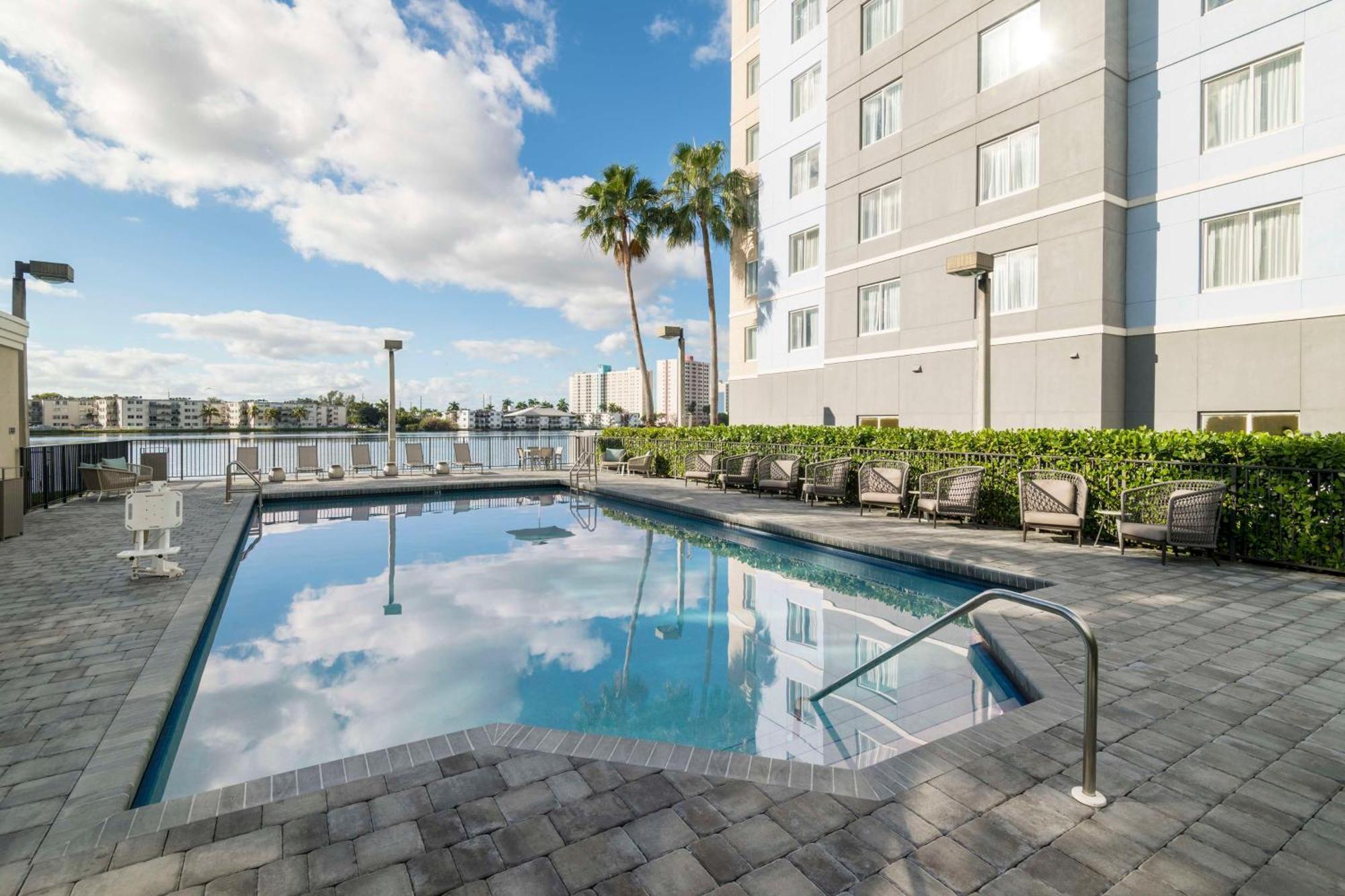 Hotel Homewood Airport/blue Lagoon Miami